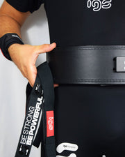 Set cintura e fibbie nere con logo bianco IGS powerfull life