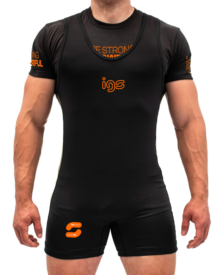 Fronte completo tutino nero da uomo per powerlifter  con logo arancione IGS SPORT